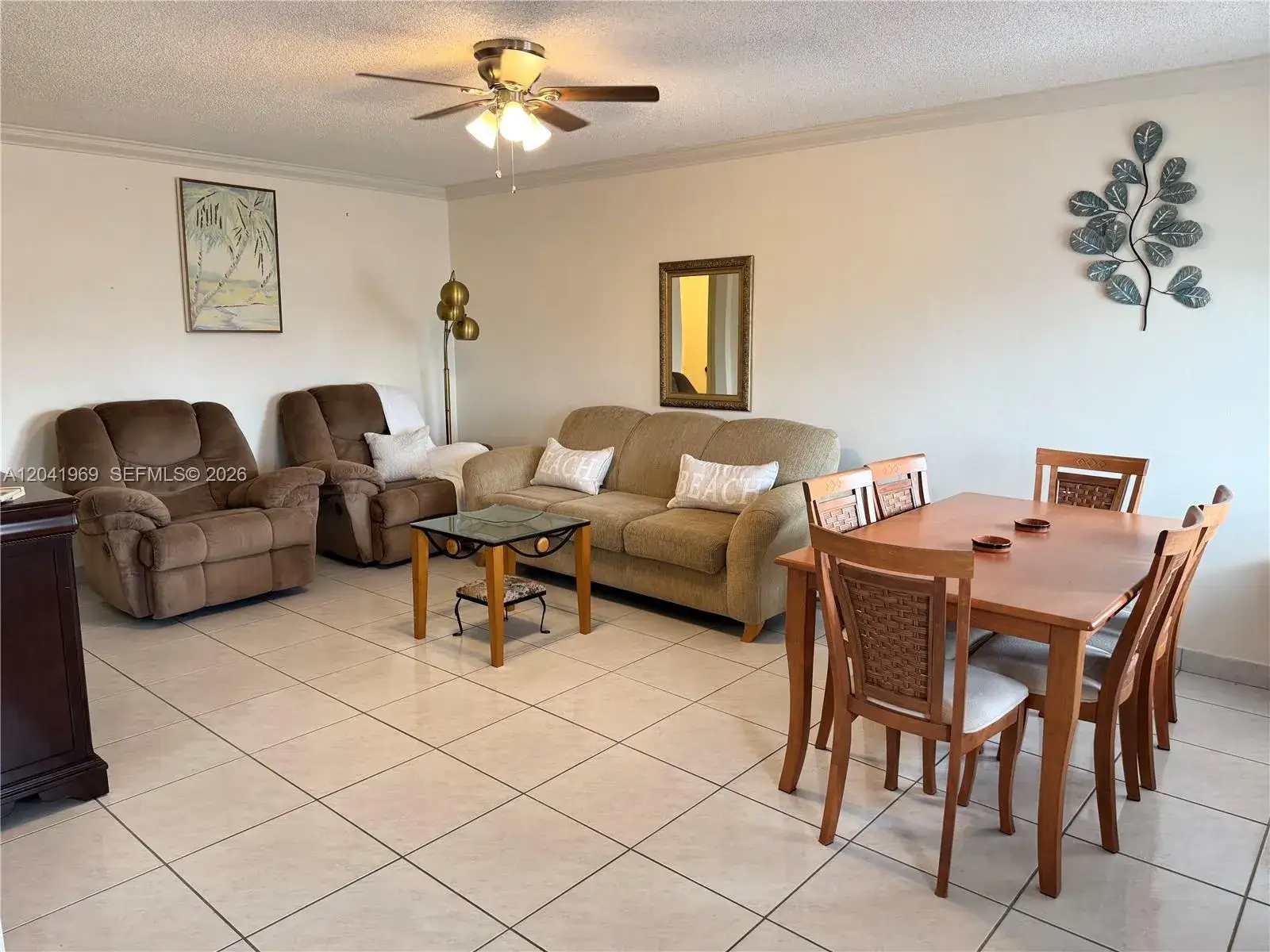 2 bedroom 1 bath Residential Lease for rent at 920 SW 11th Ave # 11, Hallandale Beach FL 33009