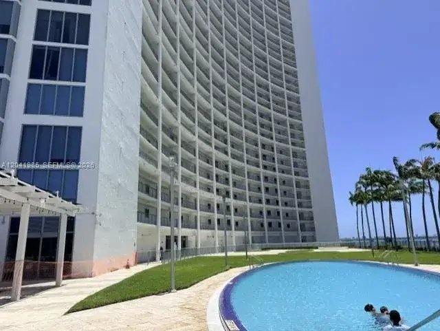 2 bedroom 2 bath Residential Lease for rent at 601 NE 36th St # 803, Miami FL 33137