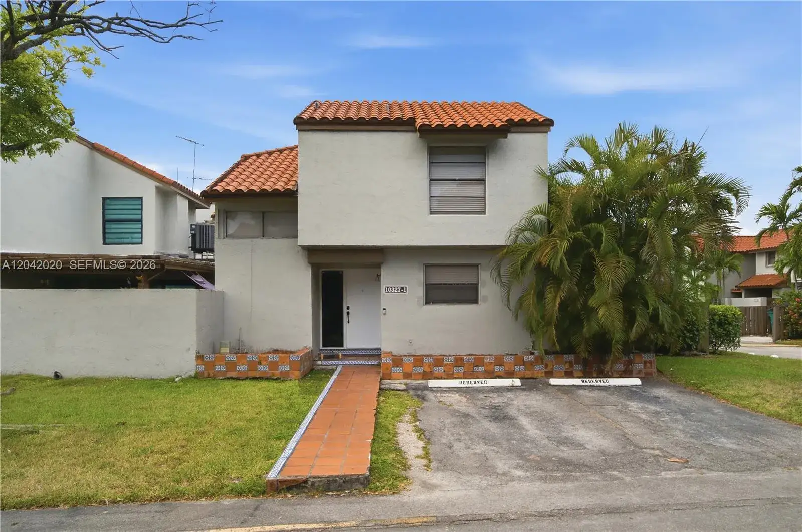 3 bedroom 2 bath Residential for sale at 10327 NW 9th St Cir # 7, Miami FL 33172