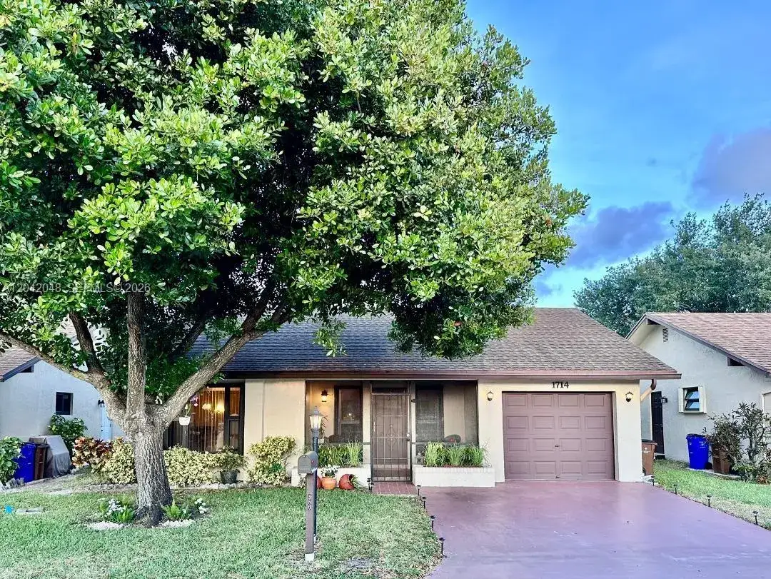 2 bedroom 2 bath Residential for sale at 1714 SW 20th Ter, Deerfield Beach FL 33442