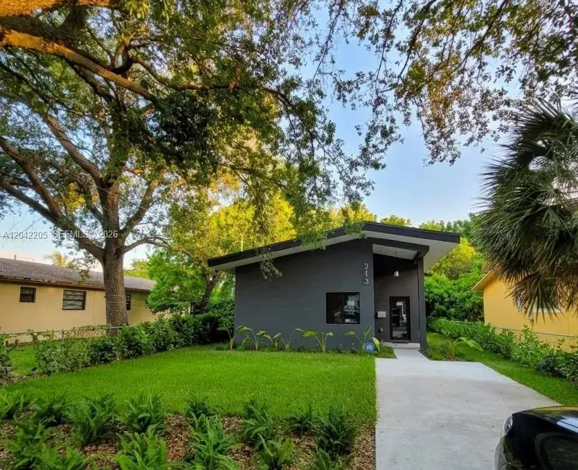 3 bedroom 2 bath Residential Lease for rent at 313 NE 169th St, North Miami Beach FL 33162