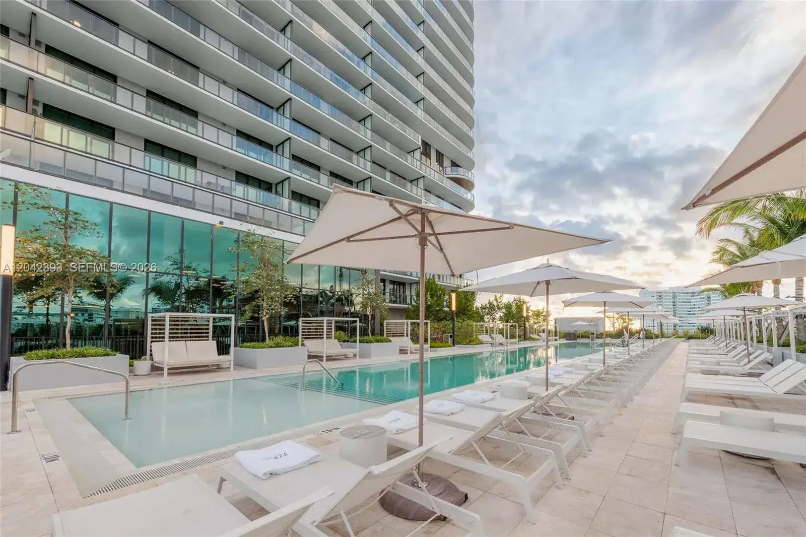 1 bedroom 1 bath Residential Lease for rent at 580 72nd St # 1811, Miami Beach FL 33141
