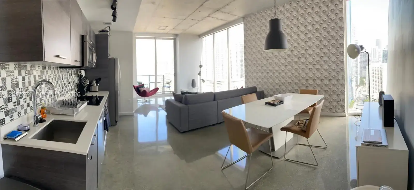 2 bedroom 2 bath Residential Lease for rent at 151 SE 1st St # 2401, Miami FL 33131