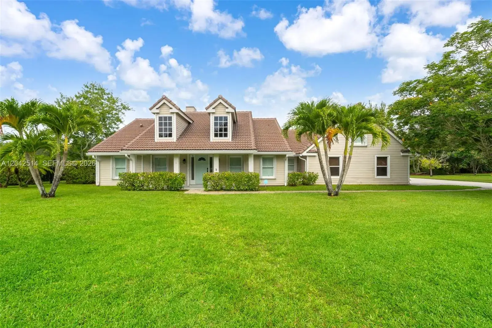4 bedroom 2 bath Residential for sale at 5703 Lago Del Sol Dr, Lake Worth FL 33449