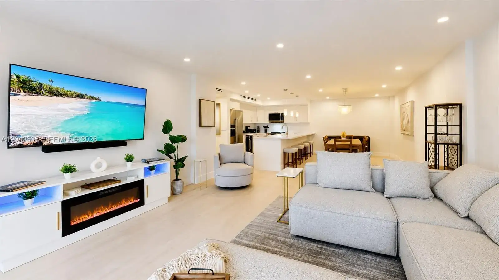 2 bedroom 2 bath Residential for sale at 177 Ocean Lane Dr # 213, Key Biscayne FL 33149