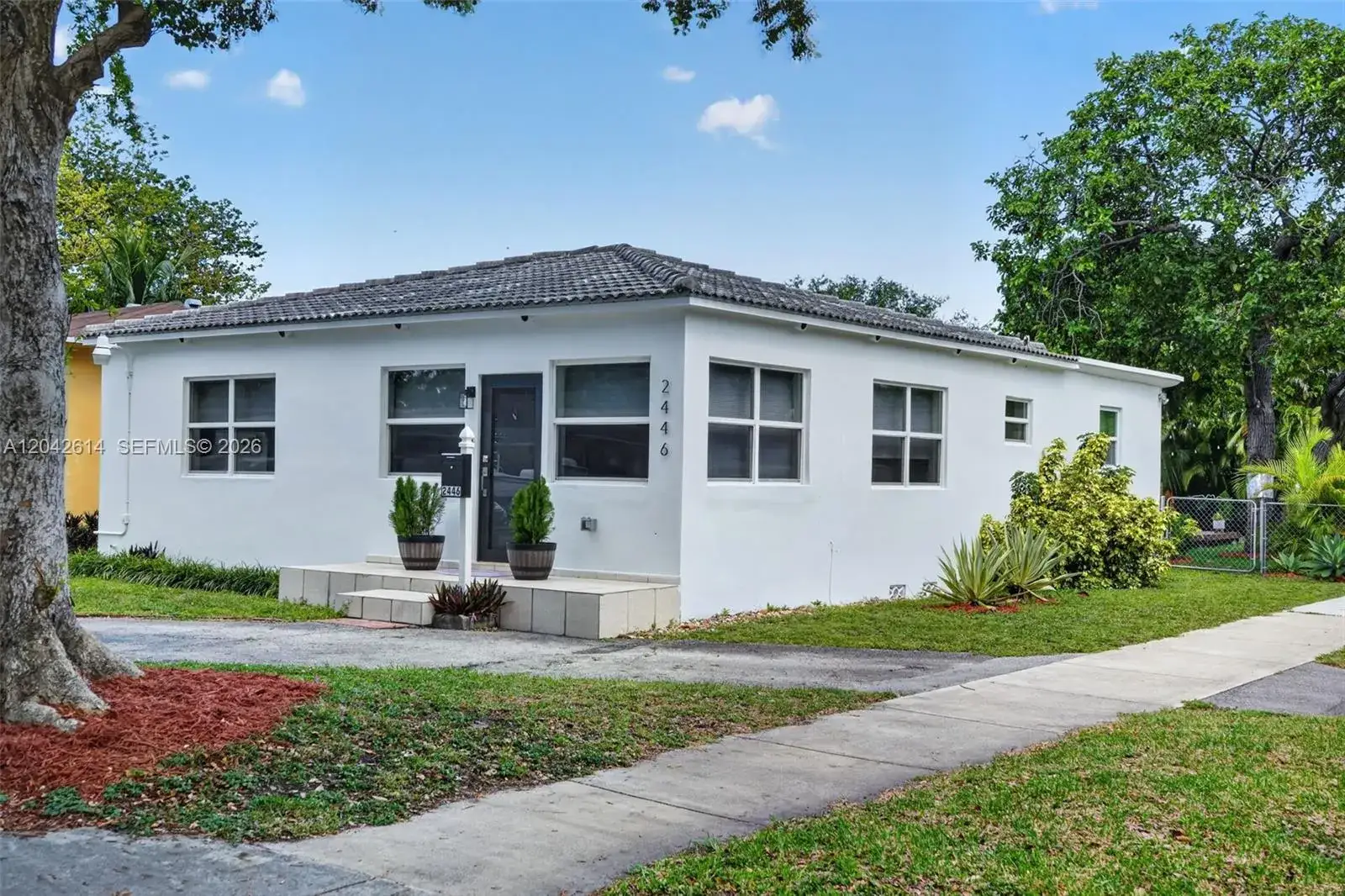3 bedroom 2 bath Residential for sale at 2446 Mckinley St, Hollywood FL 33020