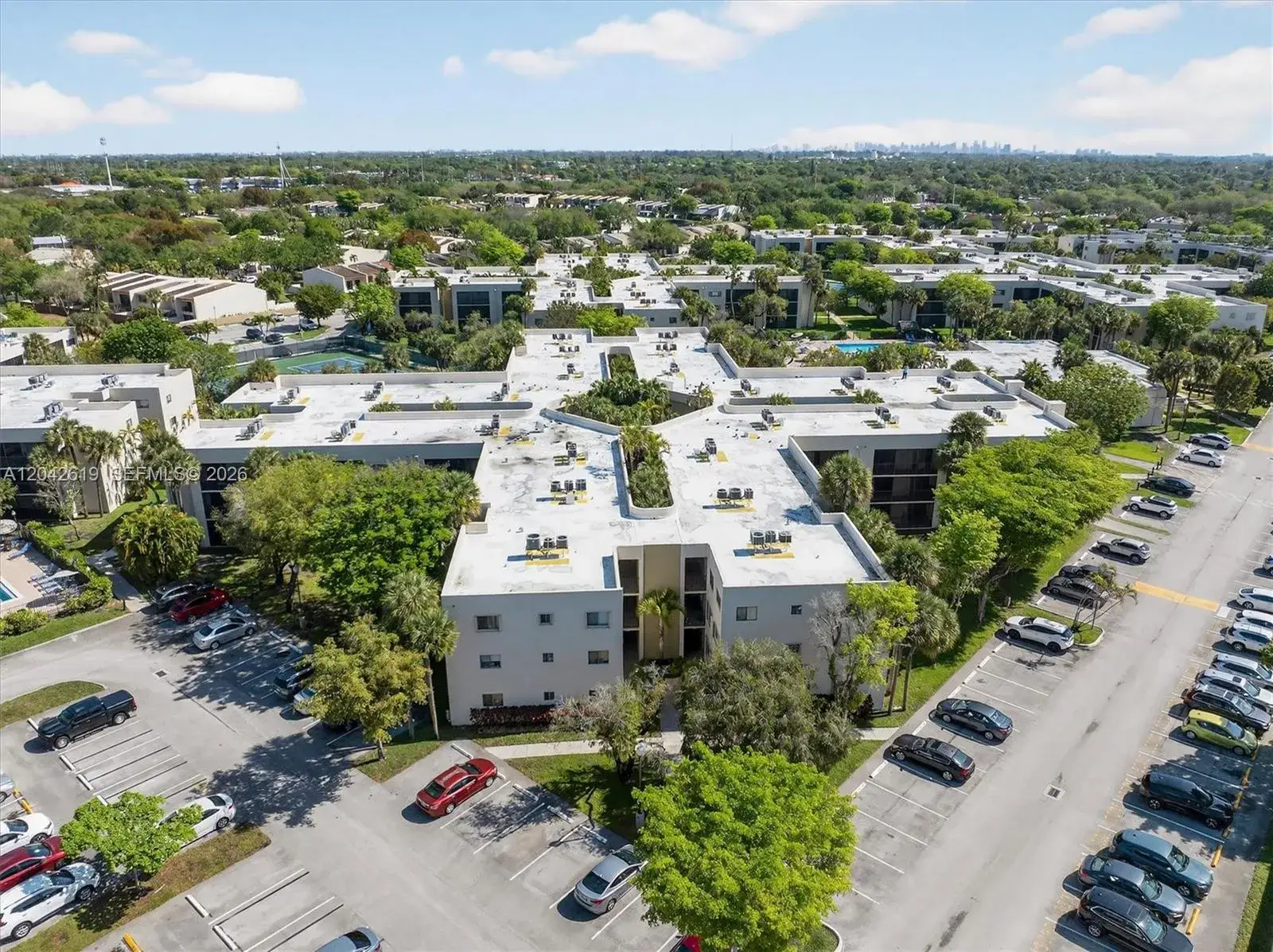 3 bedroom 2 bath Residential Lease for rent at 8065 SW 107th Ave # 106, Miami FL 33173