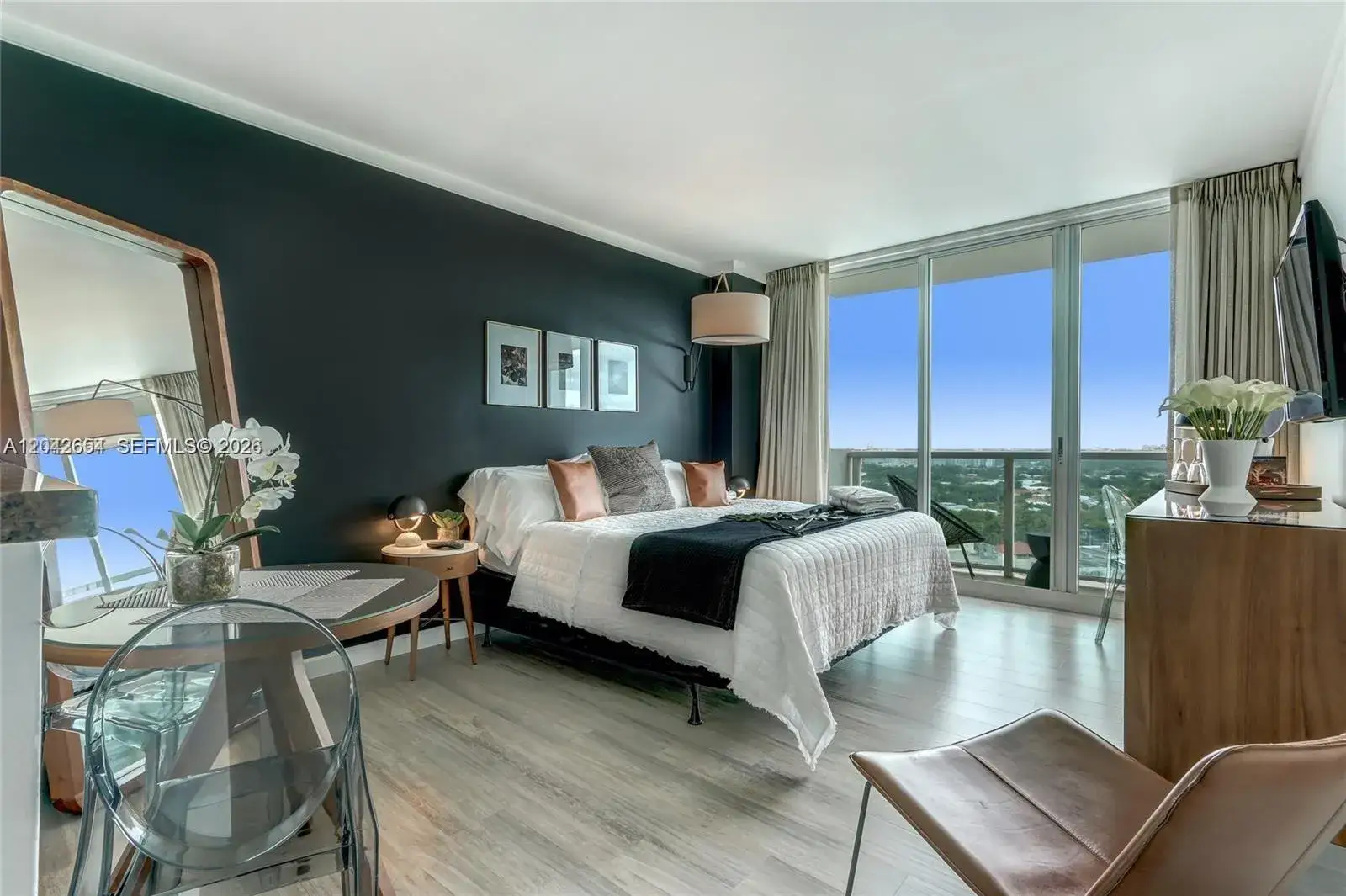 1 bedroom 2 bath Residential for sale at 2889 Mcfarlane Rd # 1811, Miami FL 33133