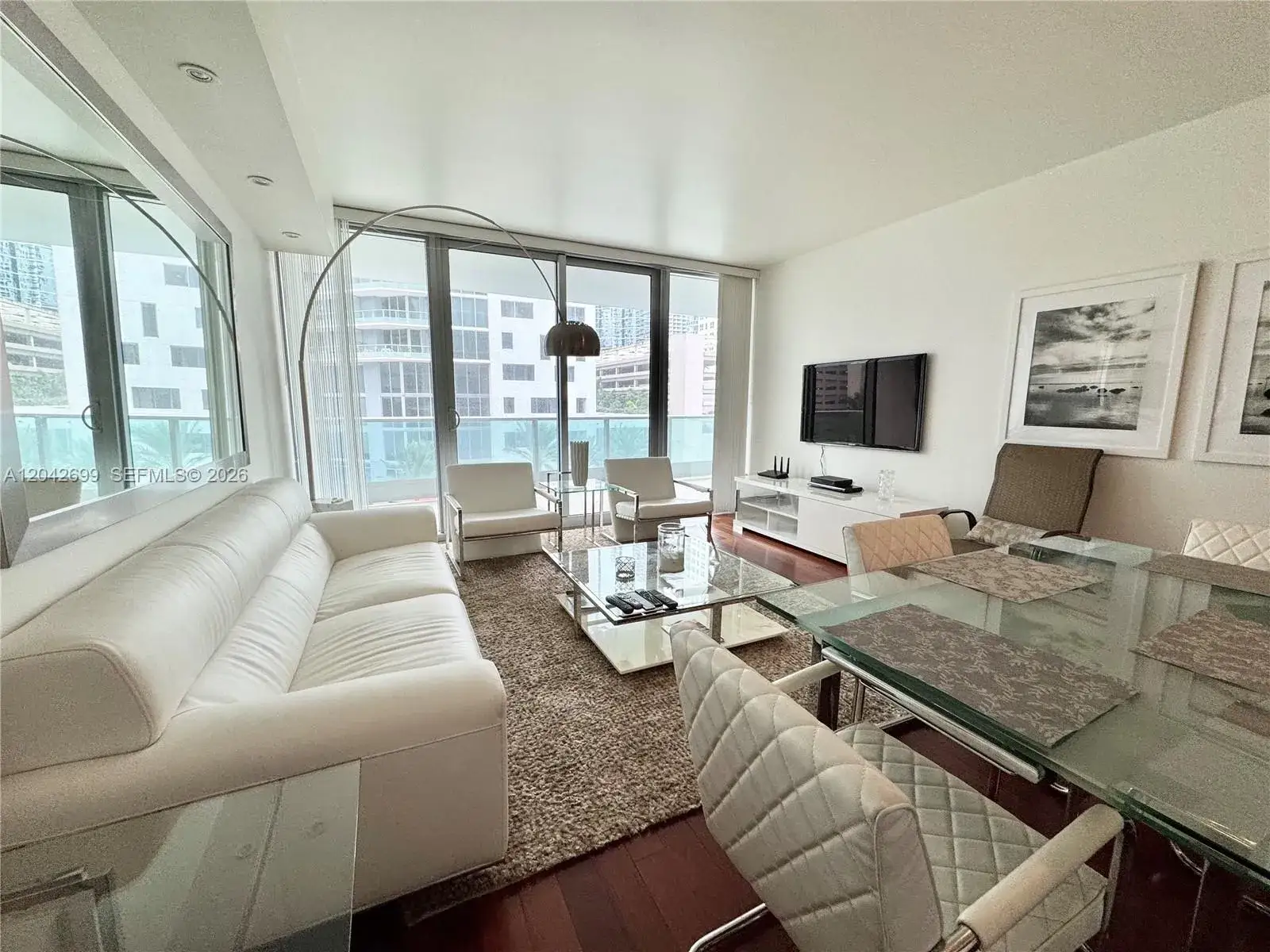 1 bedroom 1 bath Residential for sale at 1331 Brickell Bay Dr # 406, Miami FL 33131
