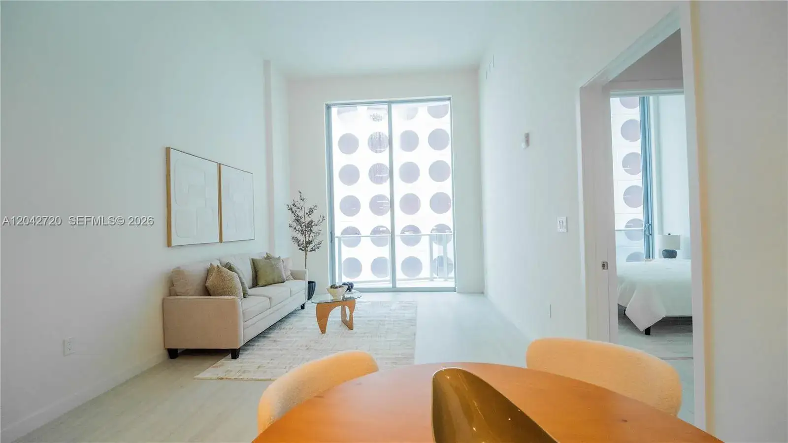 1 bedroom 1 bath Residential Lease for rent at 77 SE 5th St # 311, Miami FL 33131