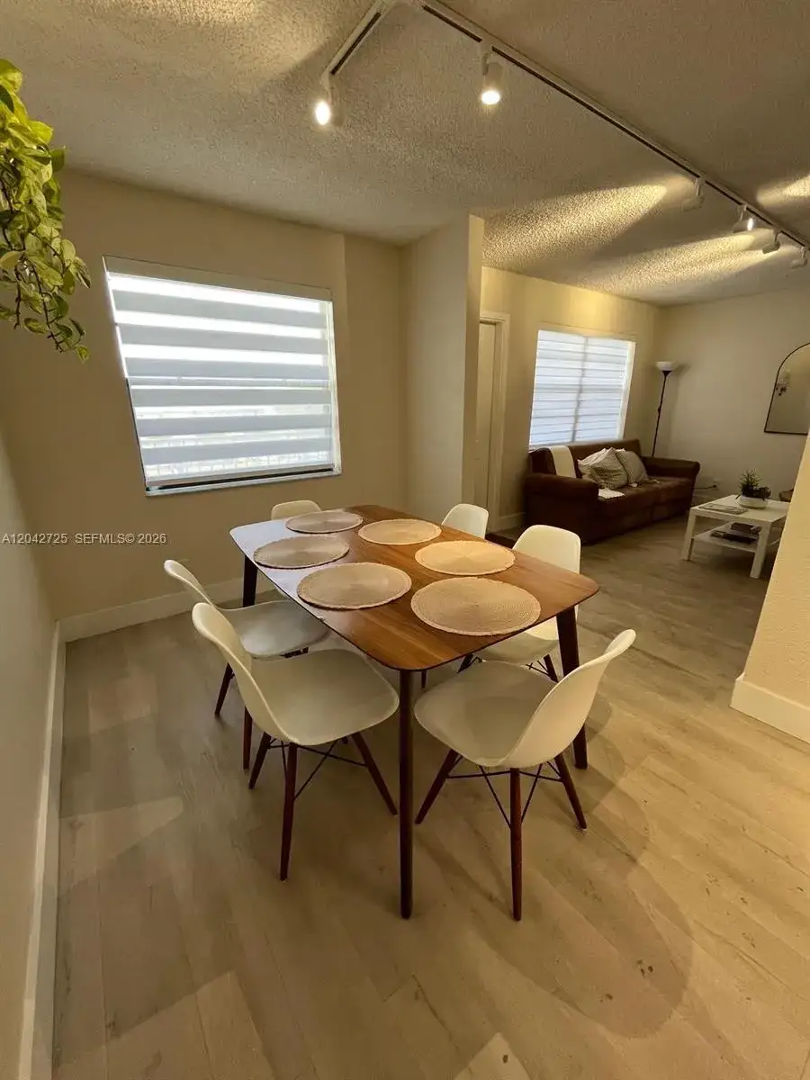 1 bedroom 1 bath Residential Lease for rent at 500 NE 2nd St # 310, Dania Beach FL 33004