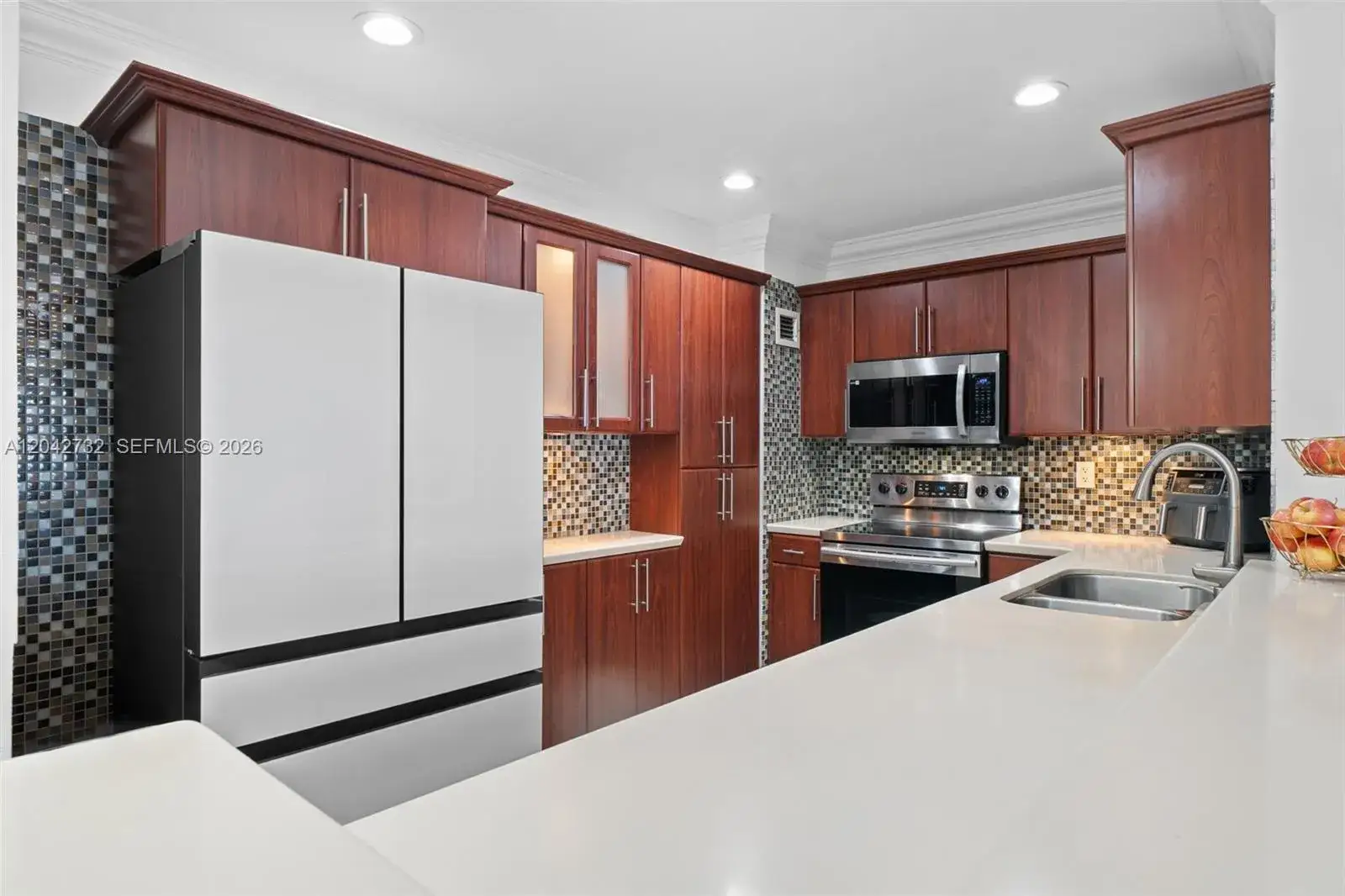 2 bedroom 2 bath Residential Lease for rent at 20100 W Country Club Dr, Aventura FL 33180