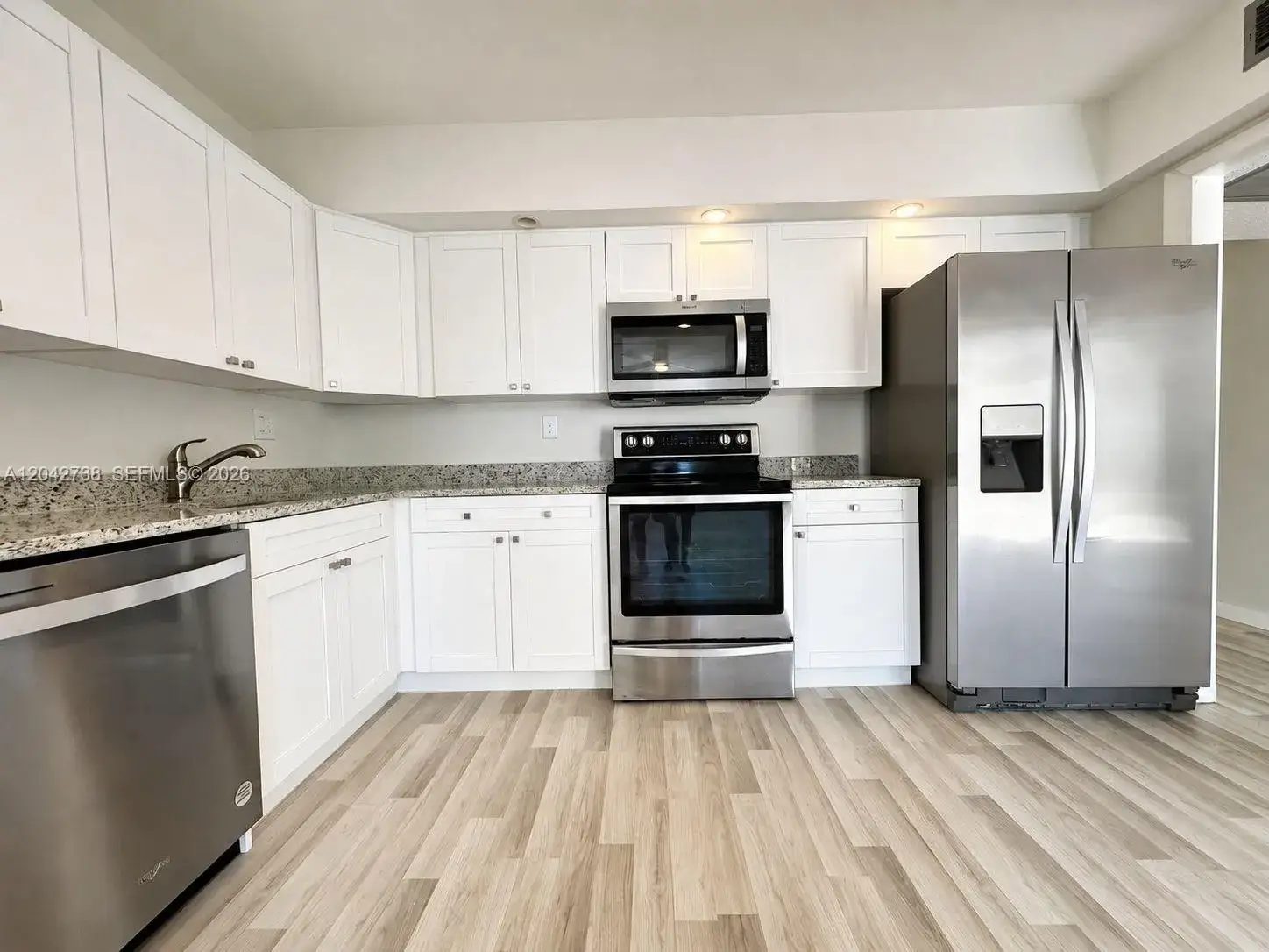 2 bedroom 2 bath Residential Lease for rent at 20200 W Country Club Dr, Aventura FL 33180