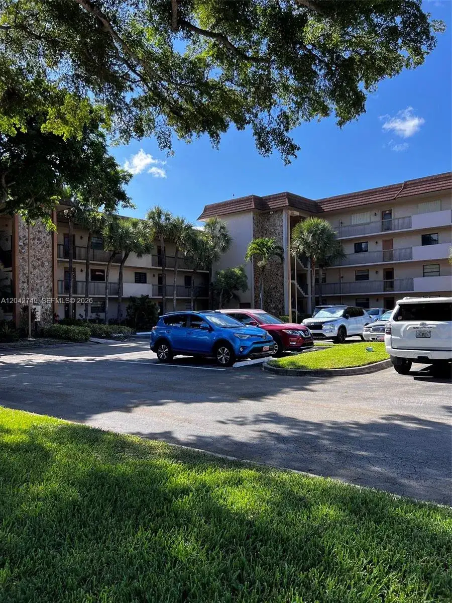 2 bedroom 2 bath Residential for sale at 4975 E Sabal Palm Blvd # 304, Tamarac FL 33319