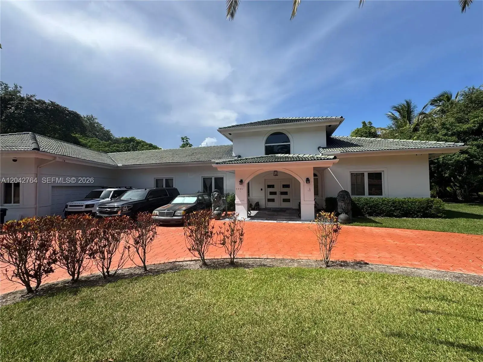 7 bedroom 4 bath Residential for sale at 7935 SW 128th St, Pinecrest FL 33156