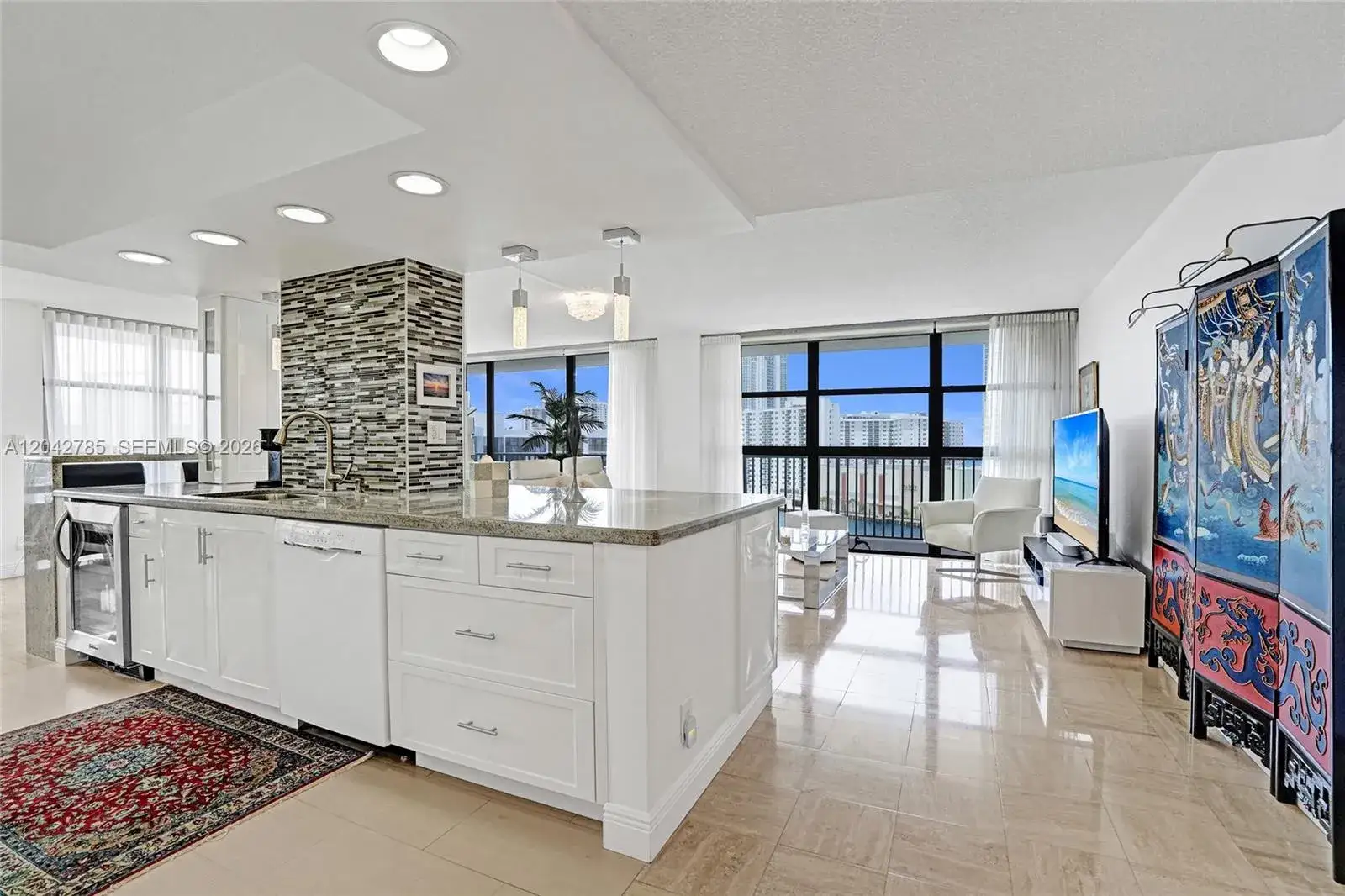 2 bedroom 2 bath Residential for sale at 400 Leslie Dr # 1110, Hallandale Beach FL 33009