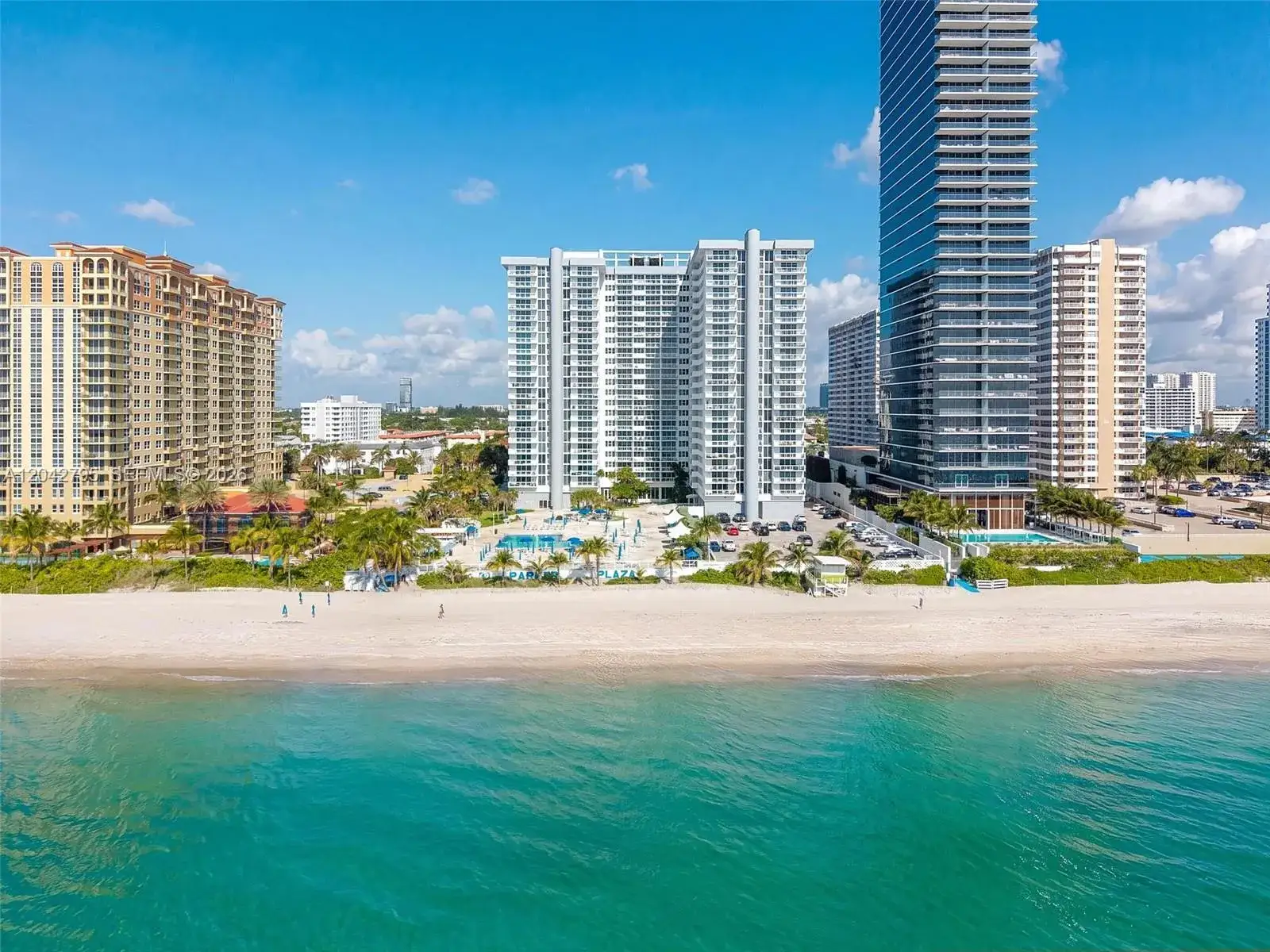 1 bedroom 1 bath Residential for sale at 2030 S Ocean Dr # 816, Hallandale Beach FL 33009
