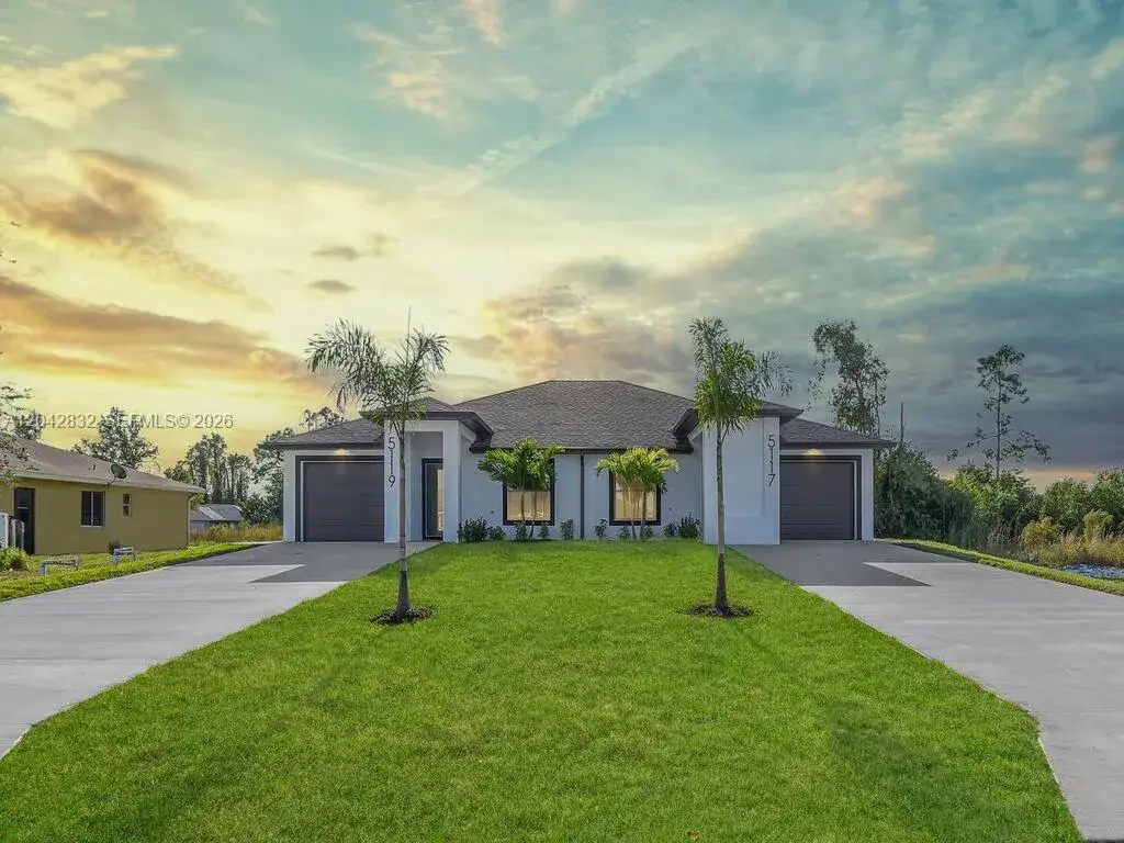 Residential Income for sale at 5117 24th St SW, Lehigh Acres FL 33973