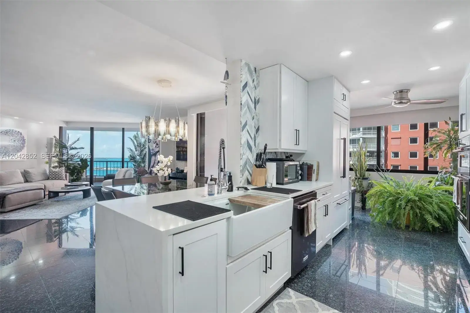 2 bedroom 2 bath Residential Lease for rent at 1581 Brickell Ave # 1805, Miami FL 33129