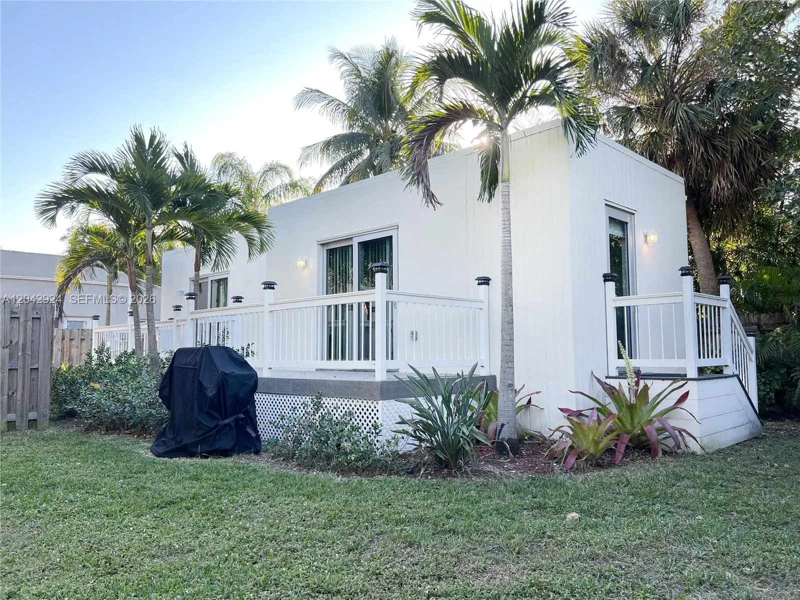 1 bedroom 1 bath Residential Lease for rent at 513 SW 18th Ct # 3, Fort Lauderdale FL 33315