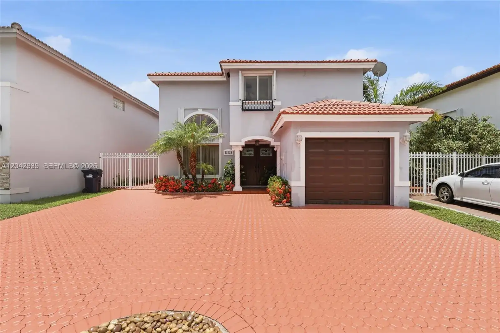 4 bedroom 3 bath Residential for sale at 15652 SW 91st Ln, Miami FL 33196