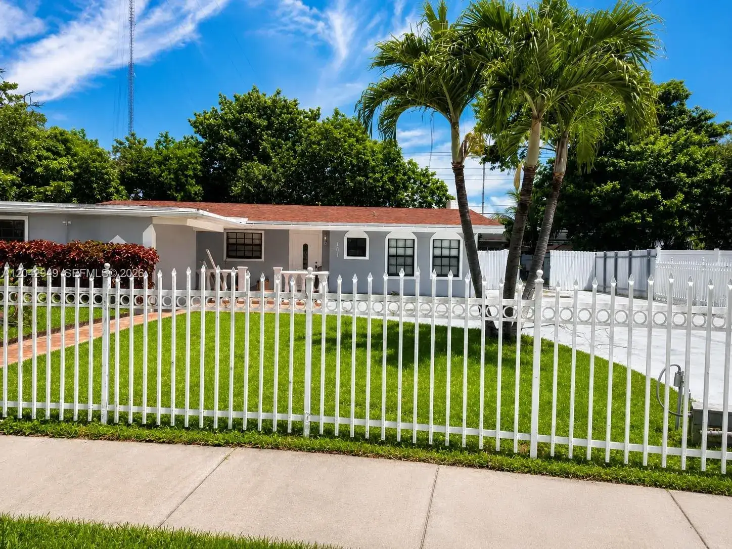 3 bedroom 3 bath Residential Lease for rent at 401 NW 198th St, Miami Gardens FL 33169