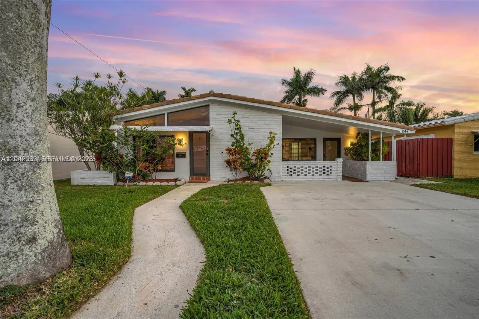 4 bedroom 3 bath Residential for sale at 1514 Liberty St, Hollywood FL 33020