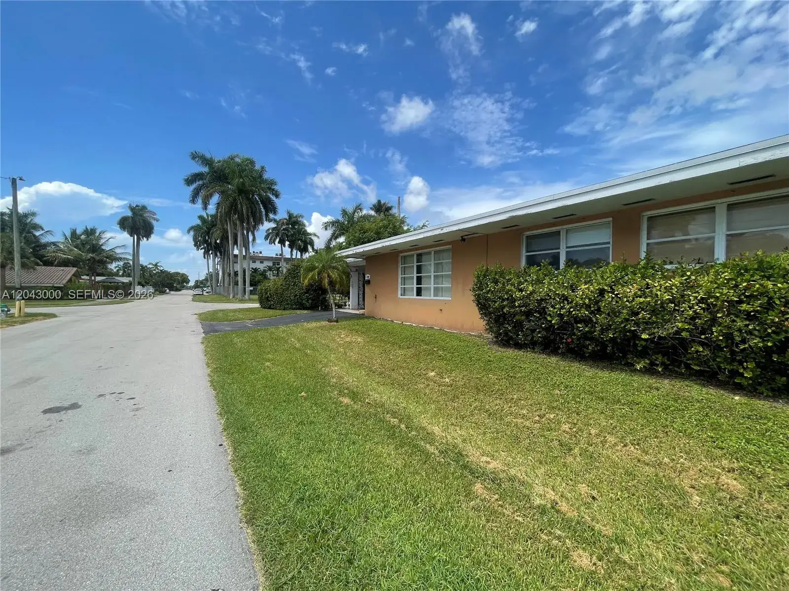 2 bedroom 2 bath Residential Lease for rent at 1400 N 16th Ave # 2, Hollywood FL 33020