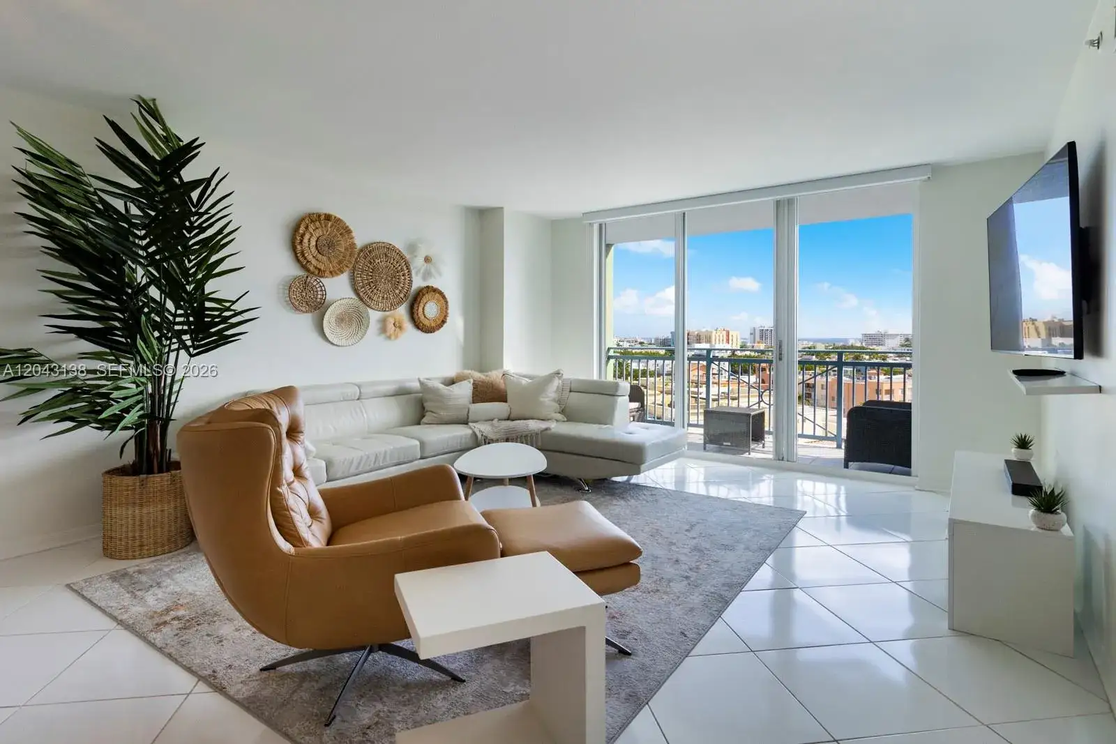 1 bedroom 1 bath Residential Lease for rent at 90 Alton Rd # 1005, Miami Beach FL 33139