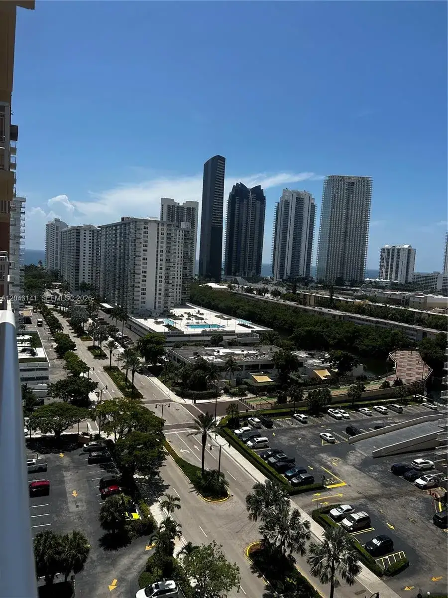 1 bedroom 1 bath Residential Lease for rent at 251 174th St # 1607, Sunny Isles Beach FL 33160