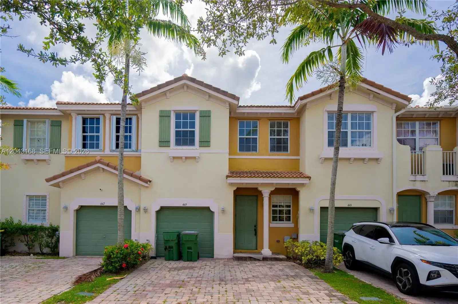 3 bedroom 2 bath Residential for sale at 445 NE 21st Ave, Homestead FL 33033