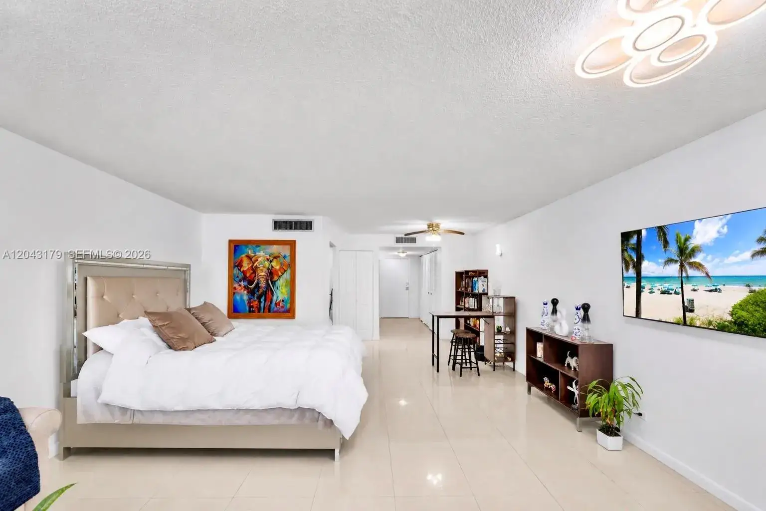 1 bath Residential Lease for rent at 250 174th St, Sunny Isles Beach FL 33160