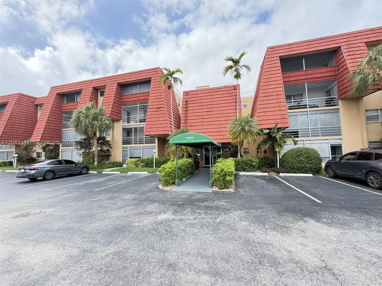 2 bedroom 2 bath Residential for sale at 22605 SW 66th Ave # 403, Boca Raton FL 33428