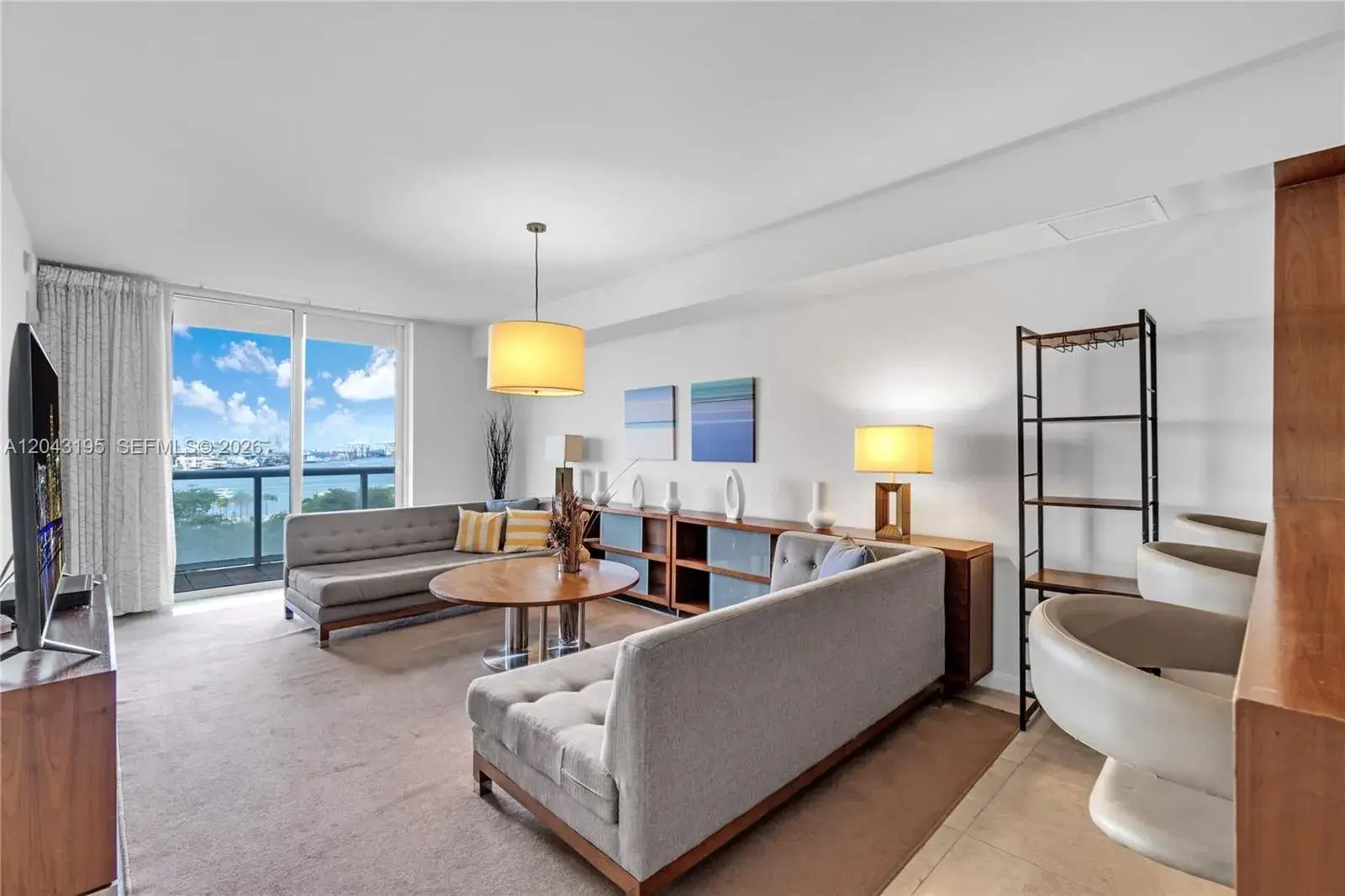 1 bedroom 1 bath Residential Lease for rent at 50 Biscayne Blvd # 904, Miami FL 33132