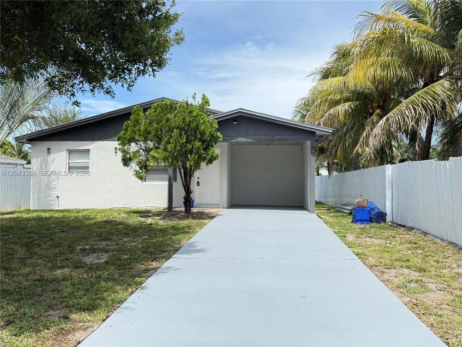 2 bedroom 1 bath Residential for sale at 96 Caroline Dr, West Palm Beach FL 33415