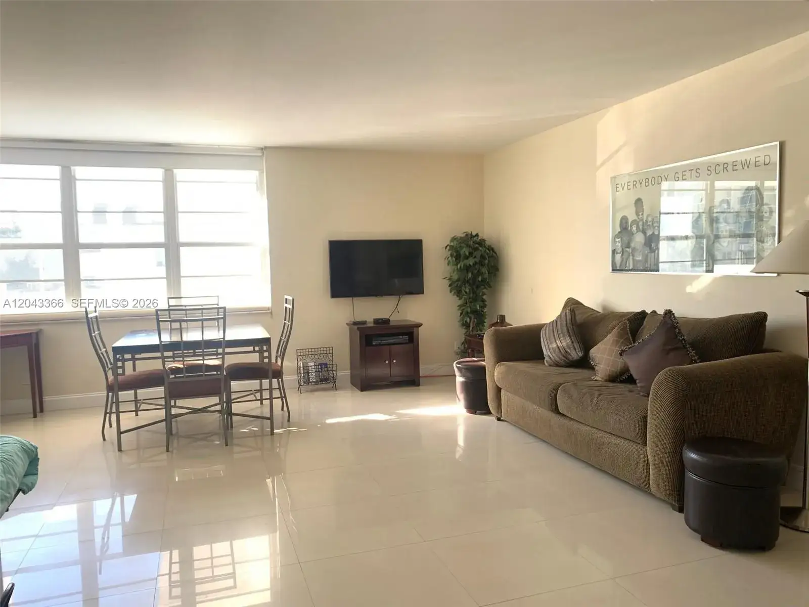 1 bath Residential Lease for rent at 100 Lincoln Rd # 316, Miami Beach FL 33139