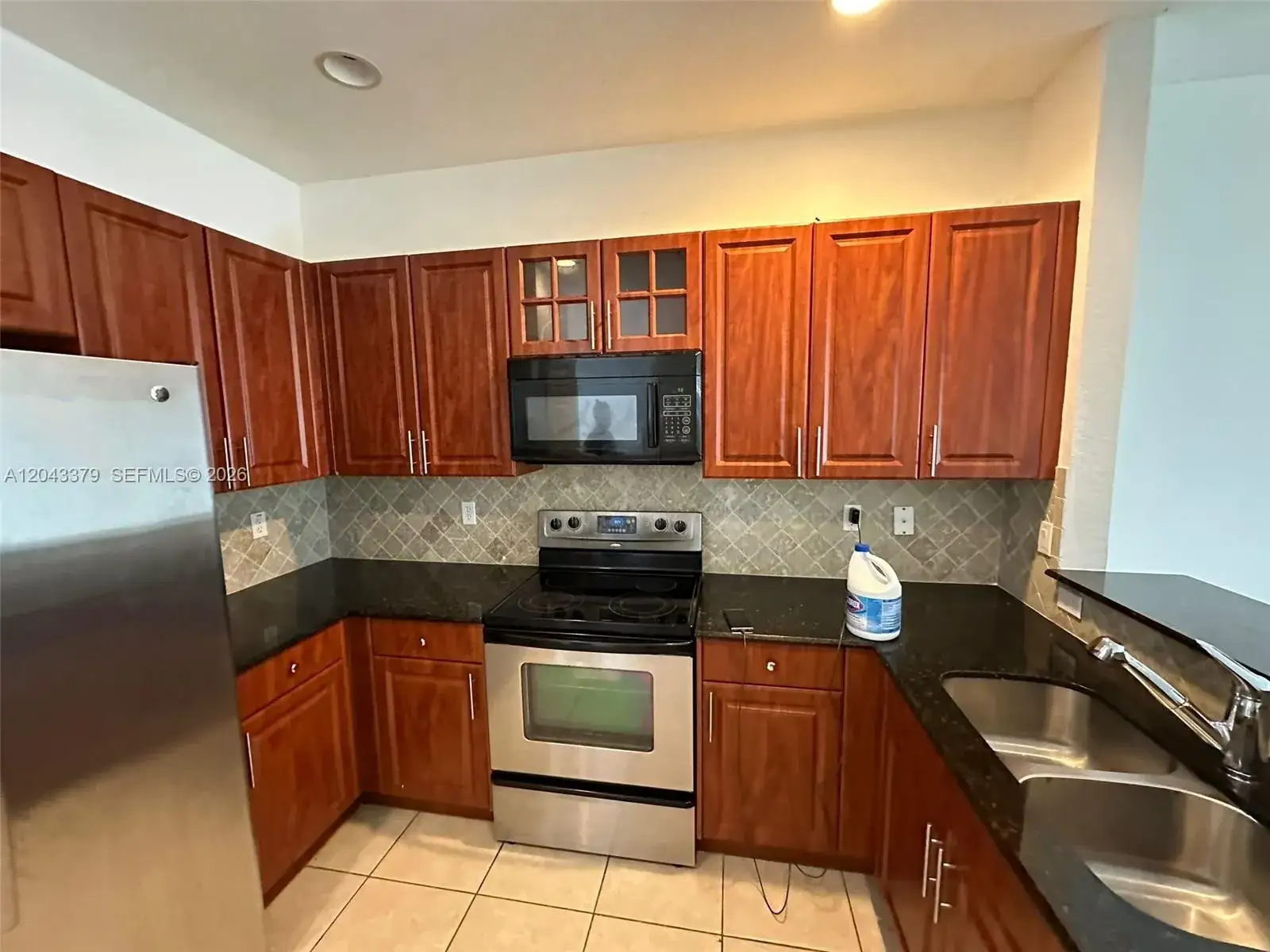 2 bedroom 2 bath Residential Lease for rent at 3595 NW 13th St # 3595, Lauderhill FL 33311