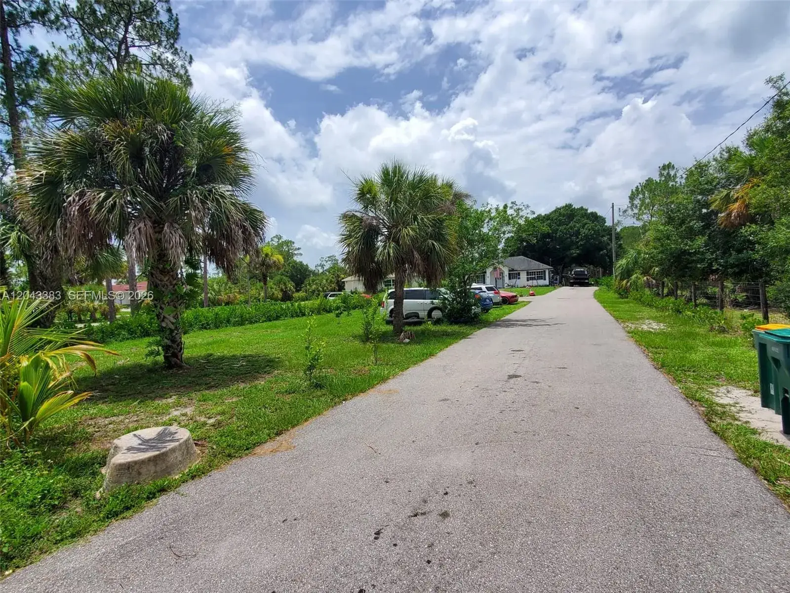 3 bedroom 2 bath Residential for sale at 2830 NE 4th Ave, Naples FL 34120