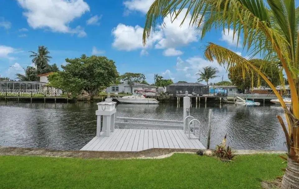 3 bedroom 1 bath Residential Lease for rent at 2718 Sherman St, Hollywood FL 33020