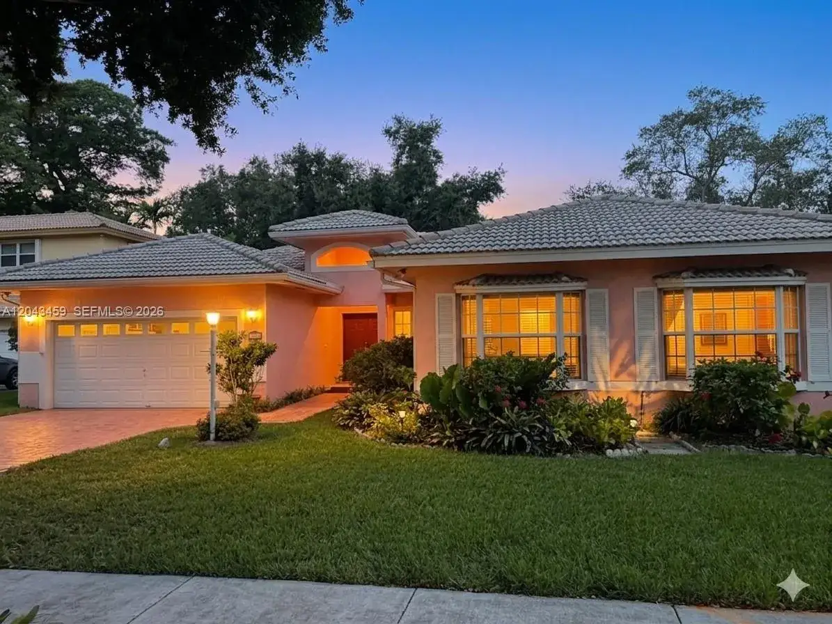 4 bedroom 3 bath Residential for sale at 9812 SW 77th Pl, Miami FL 33156