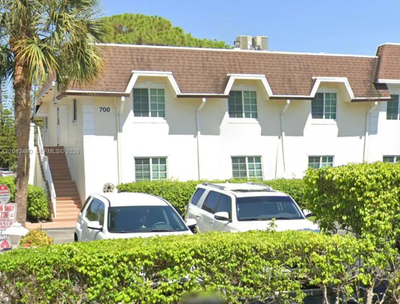 2 bedroom 2 bath Residential Lease for rent at 700 SE 2nd Ave # 313, Deerfield Beach FL 33441
