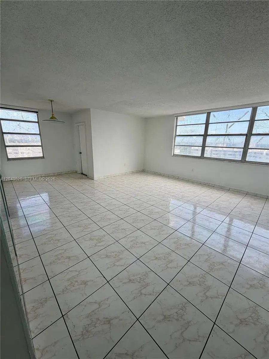 2 bedroom 2 bath Residential for sale at 1351 NE Miami Gardens Dr # 1215E, Miami FL 33179