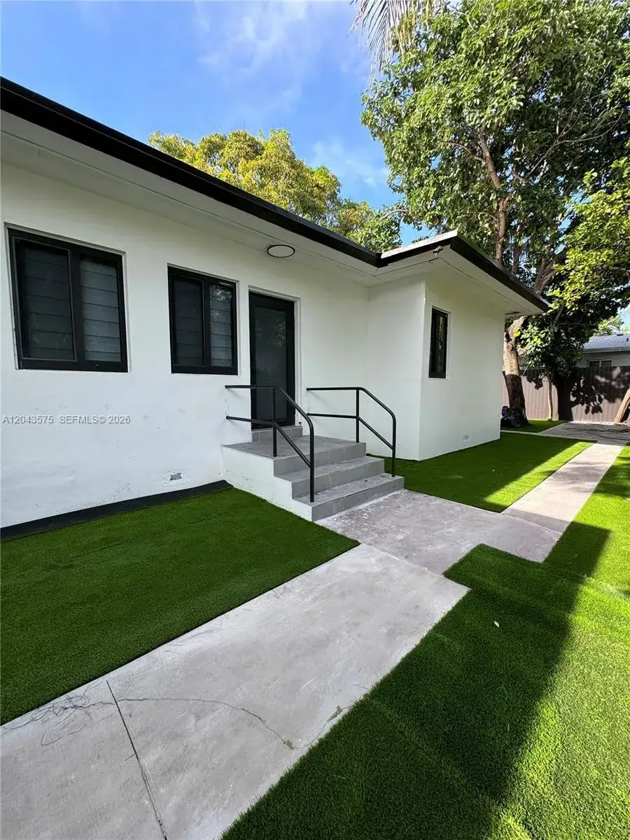 1 bedroom 1 bath Residential Lease for rent at 5521 NW 1st Ave # 4, Miami FL 33127