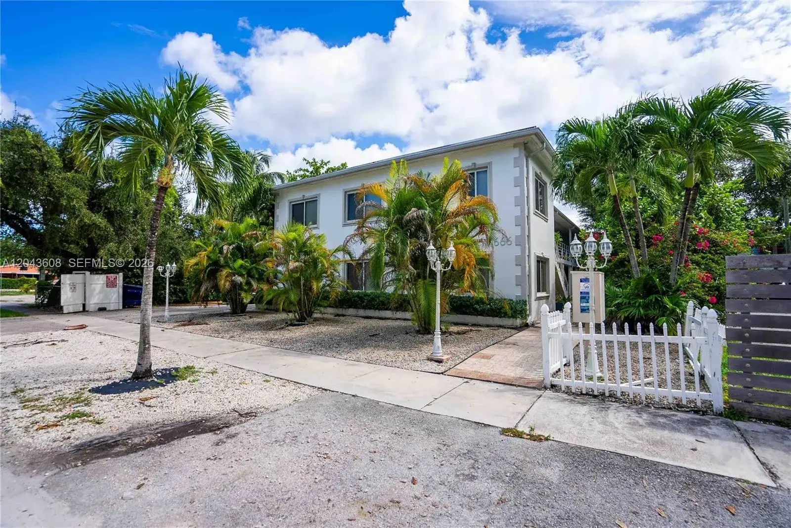 1 bedroom 1 bath Residential Lease for rent at 666 NE 80th St # 8, Miami FL 33138