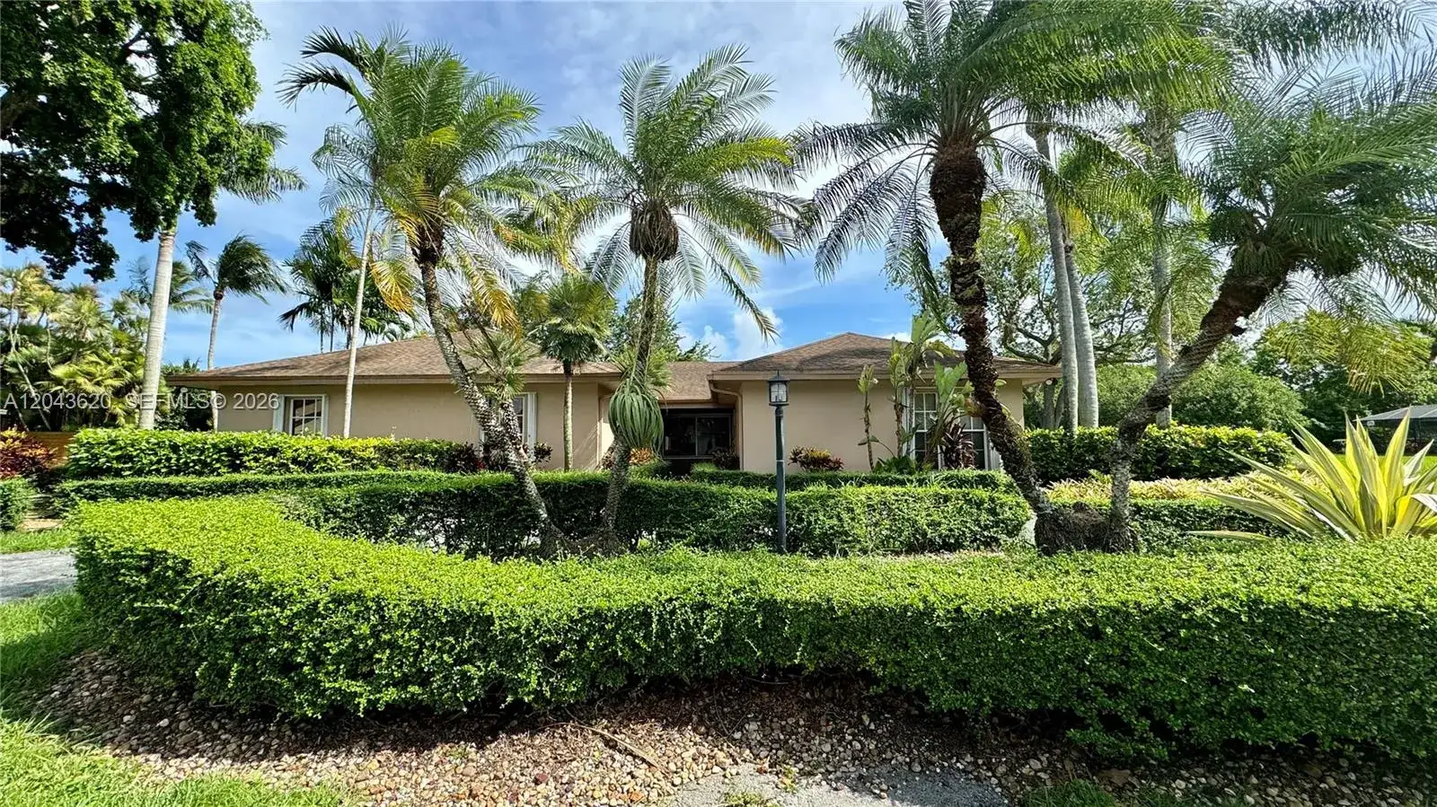 4 bedroom 2 bath Residential Lease for rent at 10280 SW 141st St # 10280, Miami FL 33176