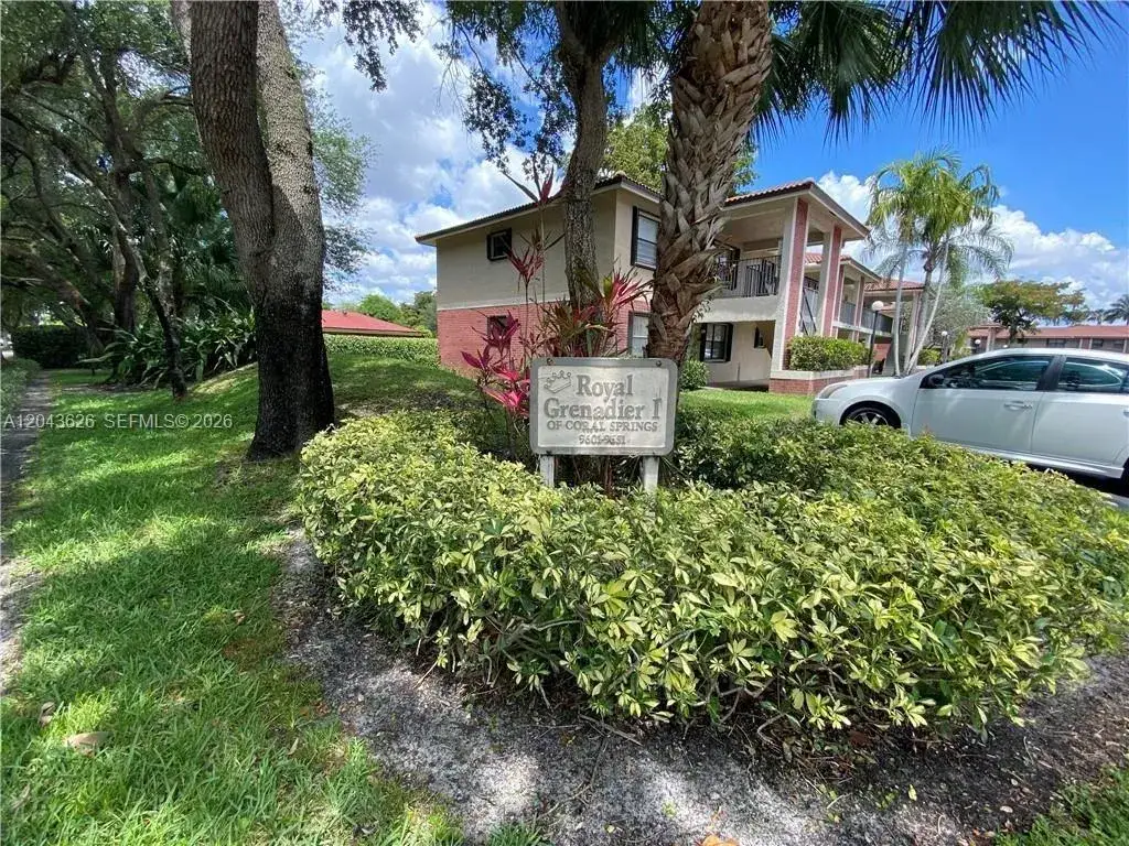 2 bedroom 2 bath Residential Lease for rent at 9643 NW 4th St # 5B, Coral Springs FL 33071