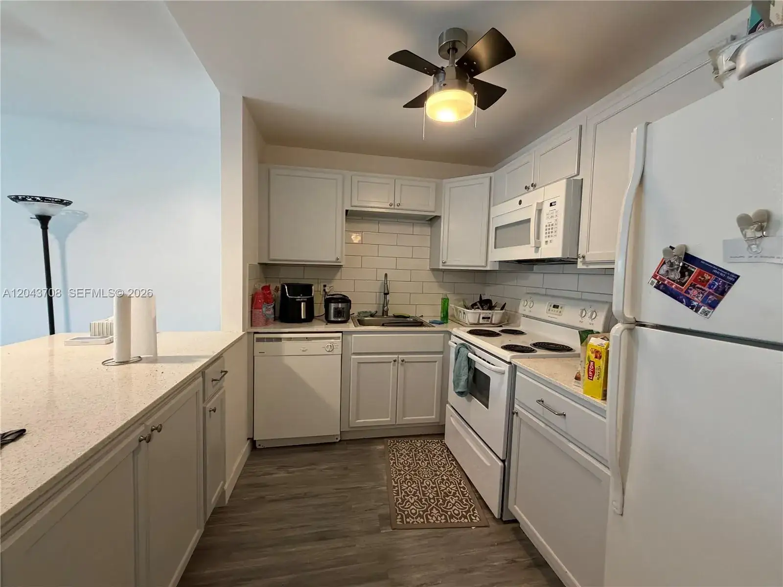 1 bedroom 1 bath Residential for sale at 4174 Inverrary Dr # 408, Lauderhill FL 33319