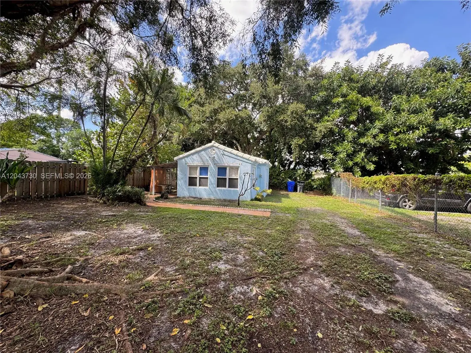 1 bedroom 1 bath Residential Lease for rent at 215 Columbus Pkwy, Hollywood FL 33021