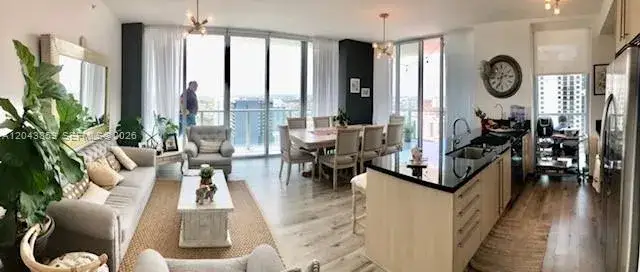 2 bedroom 2 bath Residential for sale at 1111 SW 1st Ave # 3225, Miami FL 33130