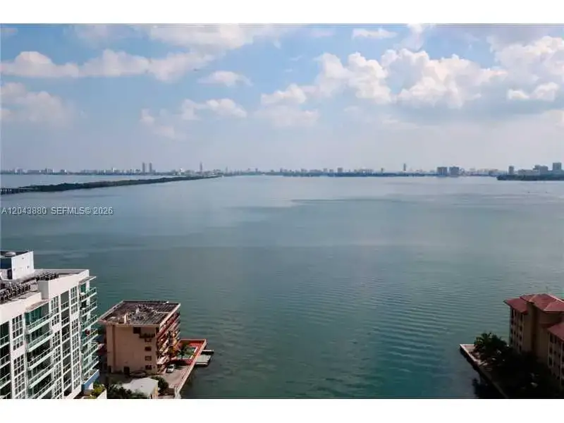 2 bedroom 2 bath Residential Lease for rent at 460 NE 28 STREET # 2805, Miami FL 33137